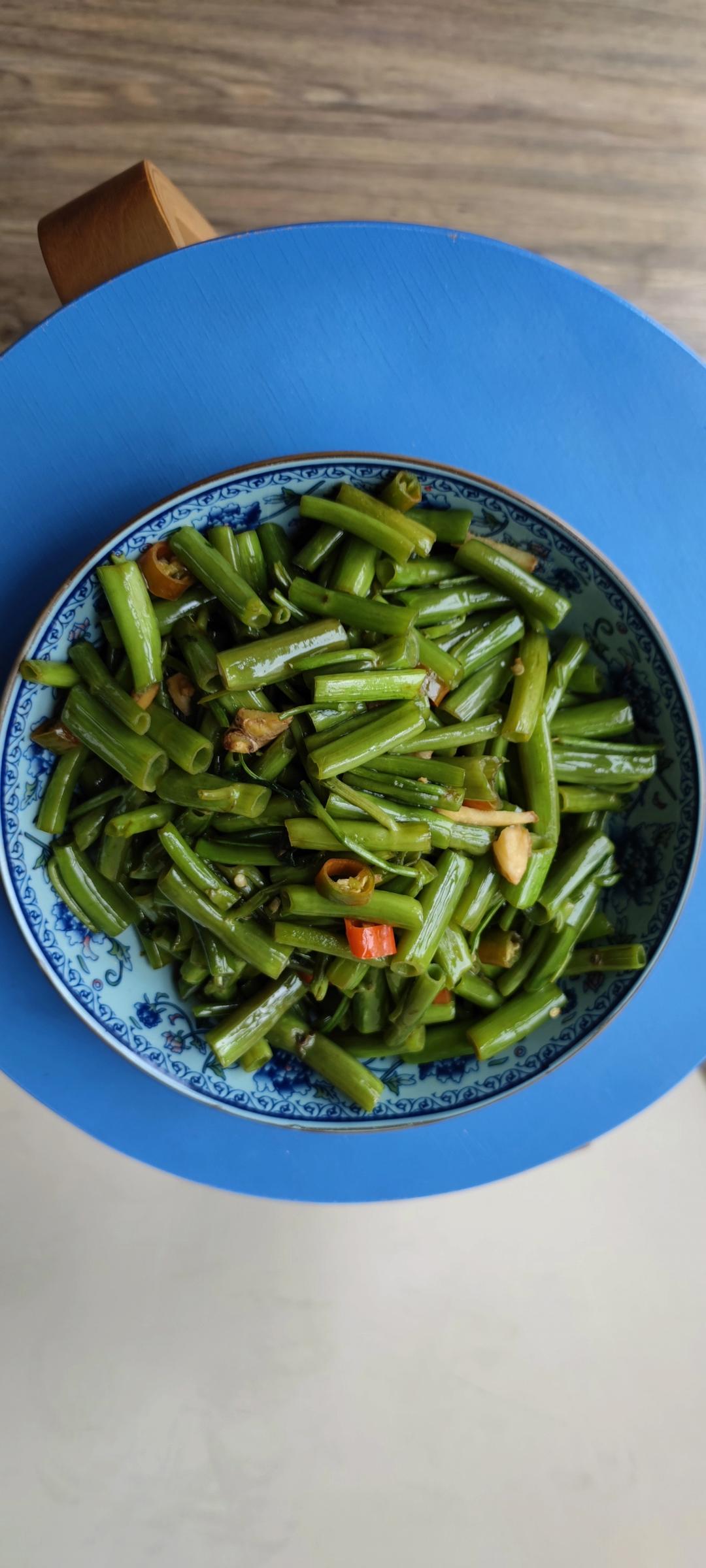 炒空心菜梗