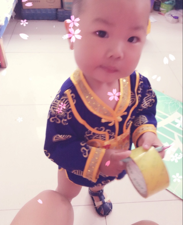、莎 莎