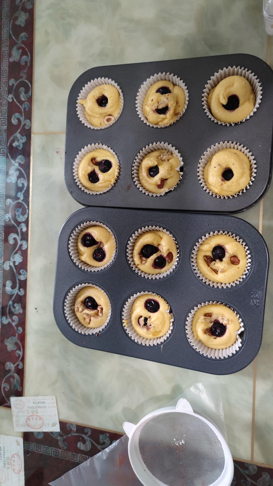 超简单【爆浆蓝莓玛芬蛋糕】