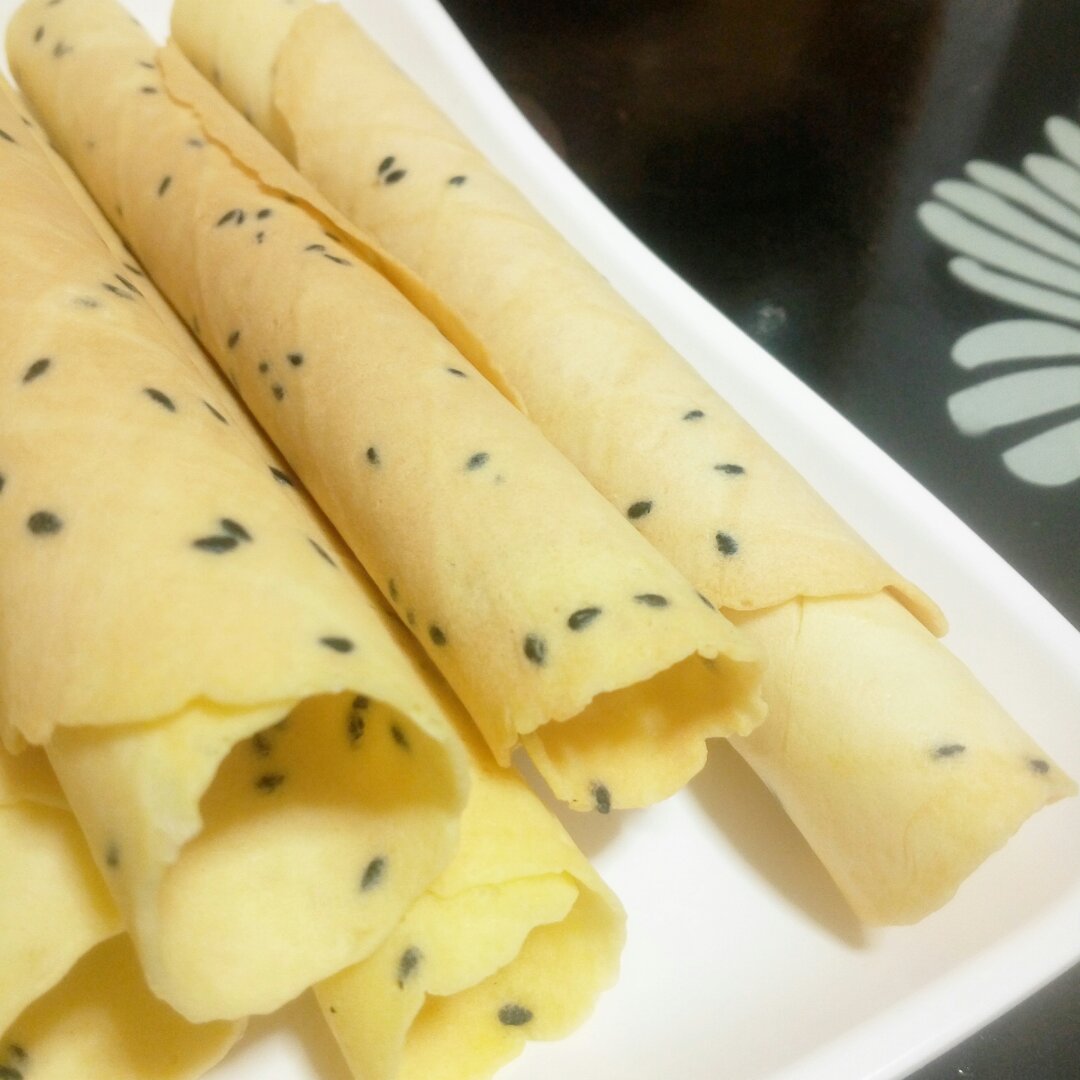 芝麻香酥蛋卷（视频食谱）