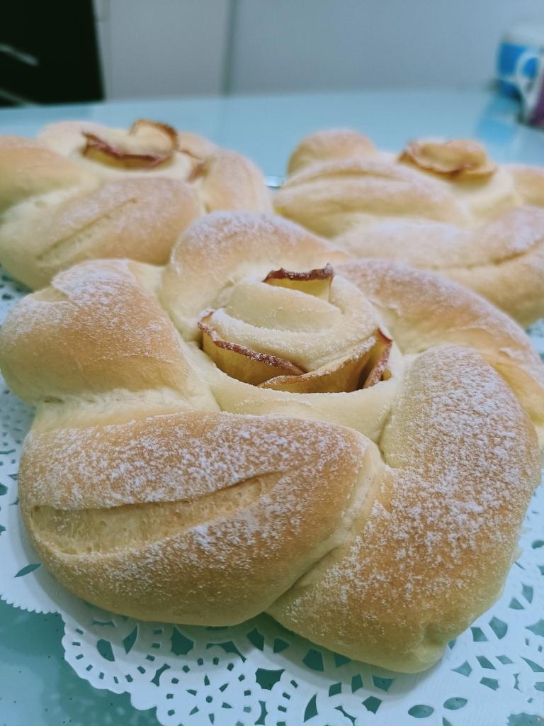 欧式苹果花面包