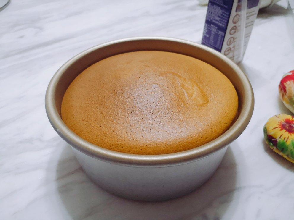 烤箱做蛋糕（戚风蛋糕的做法）