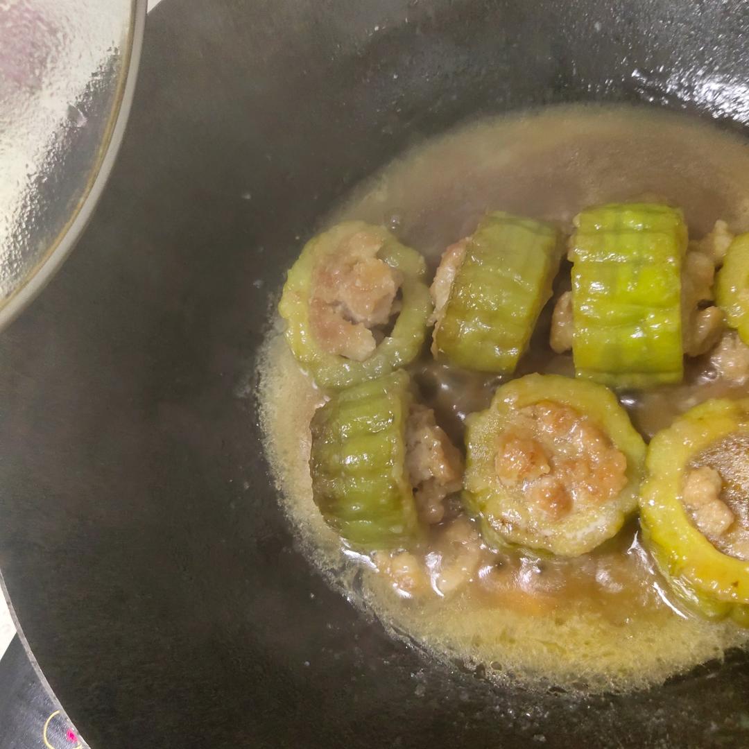 夏天消暑-苦瓜酿肉