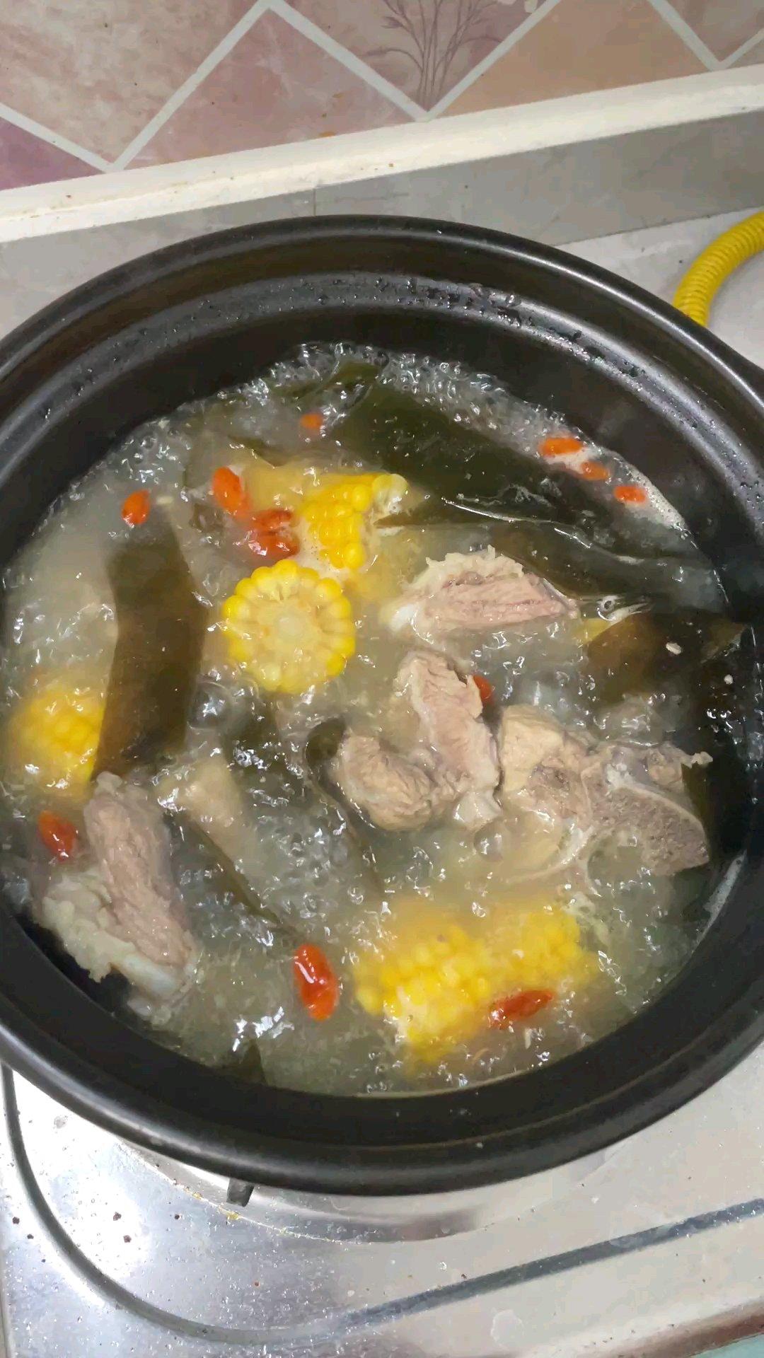 玉米排骨汤