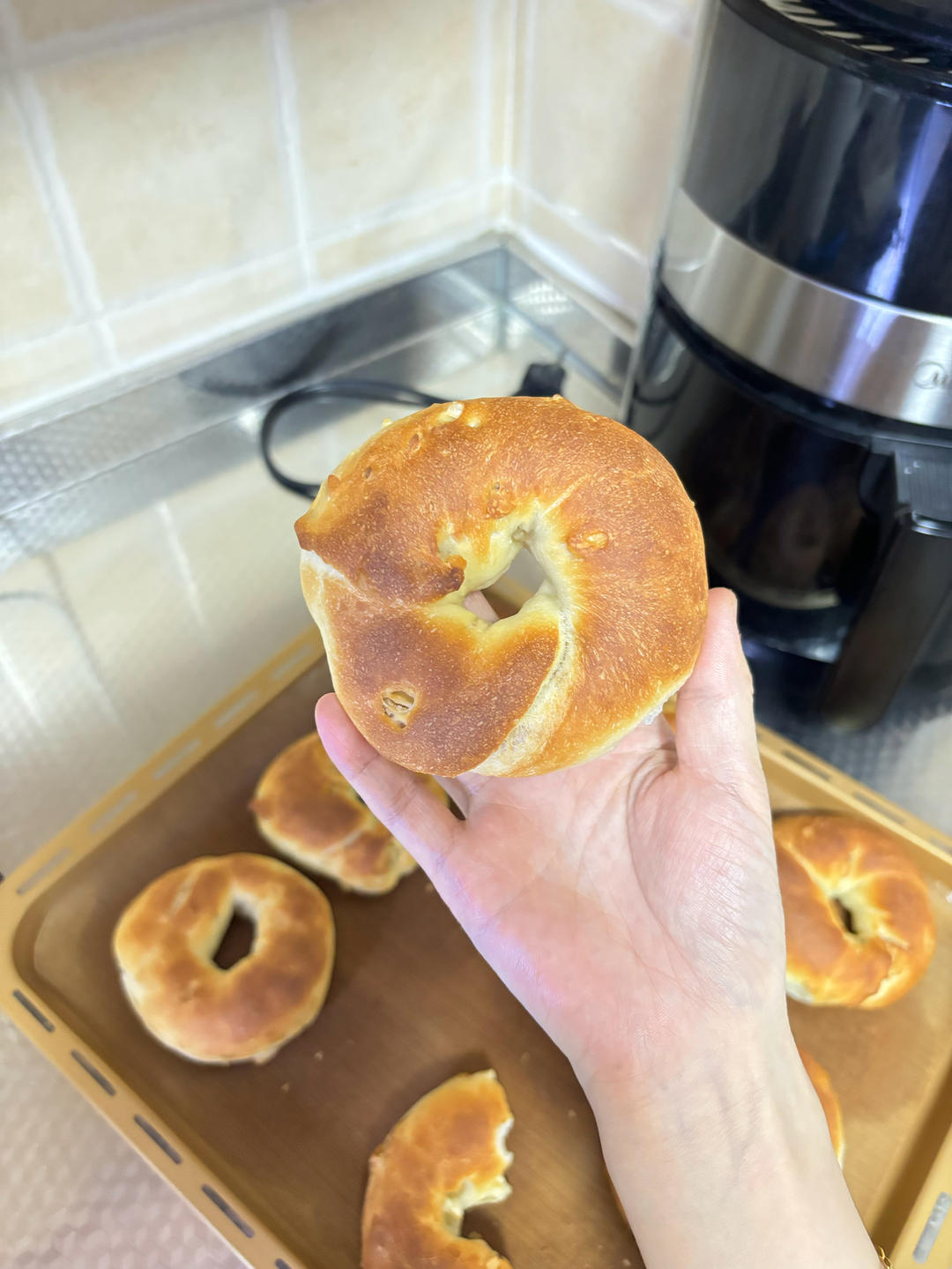 经典奶盐风味，鲜奶核桃盐面包