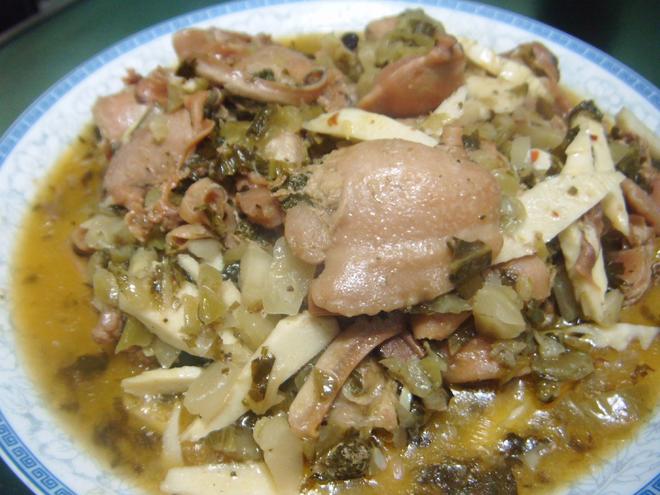 咸菜冬笋炒河蚌肉的做法
