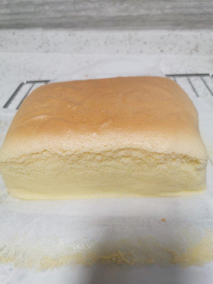 堪比柯基屁股
爆浆芝士🧀古早蛋糕