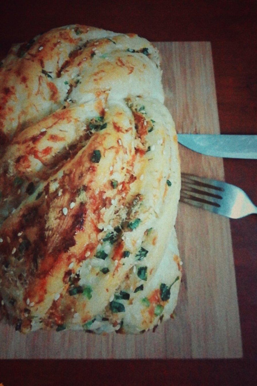 香葱肉松手撕吐司