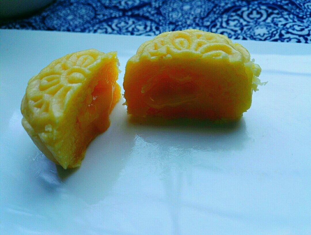 超详细图解版--流心奶黄月饼