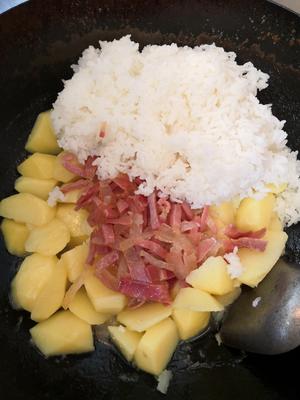 火腿洋芋焖饭的做法 步骤5