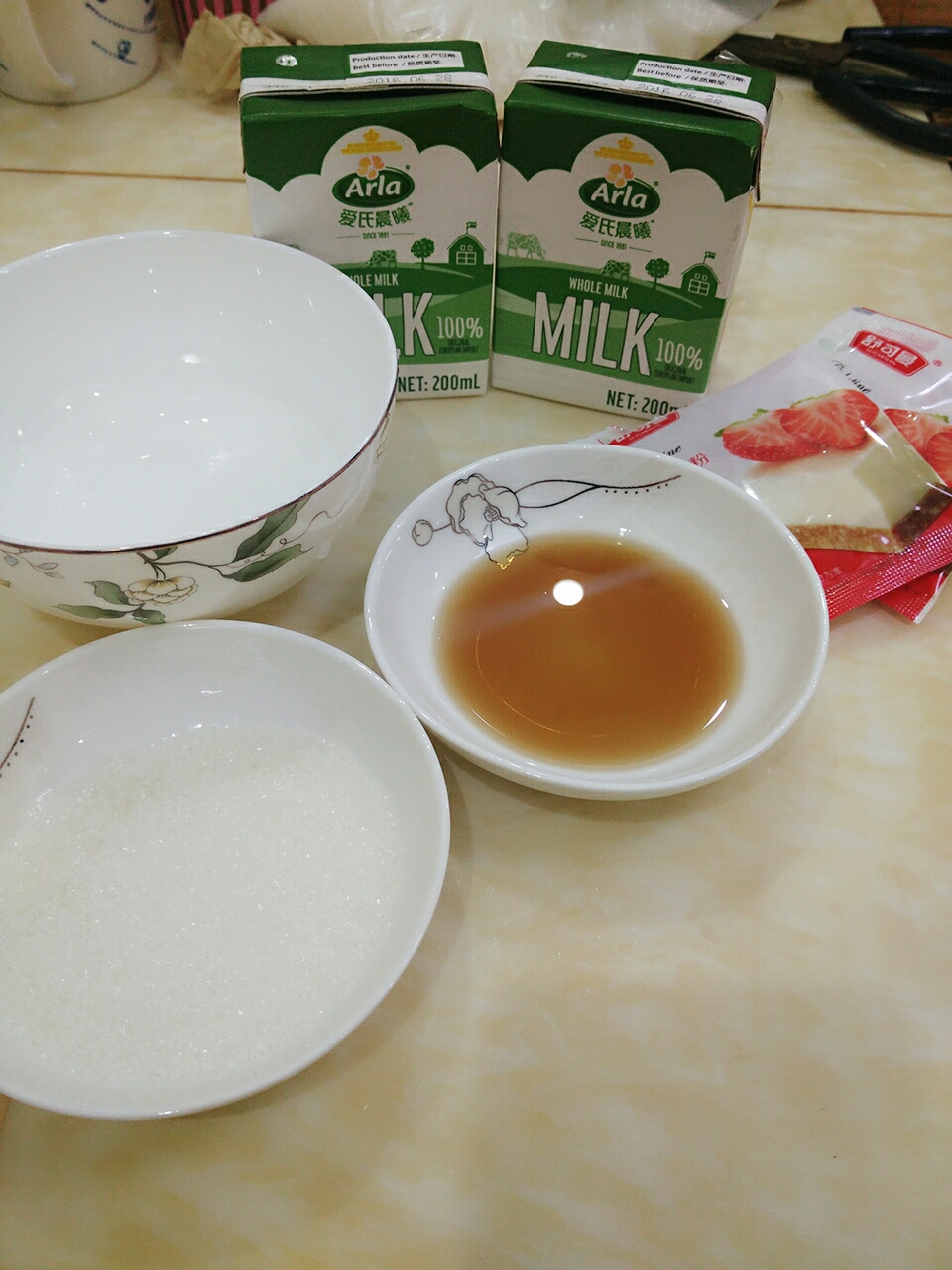 喵阿杪甜品篇之意式牛奶冻的做法 步骤1