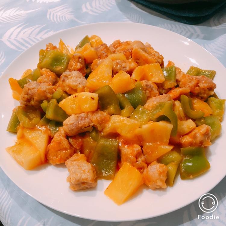 菠萝咕咾肉，咬一口不老的灵魂