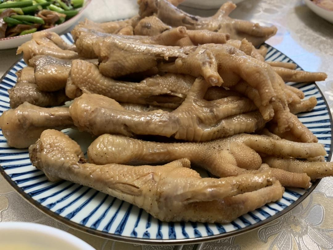快手下饭又好吃的五香鸡爪