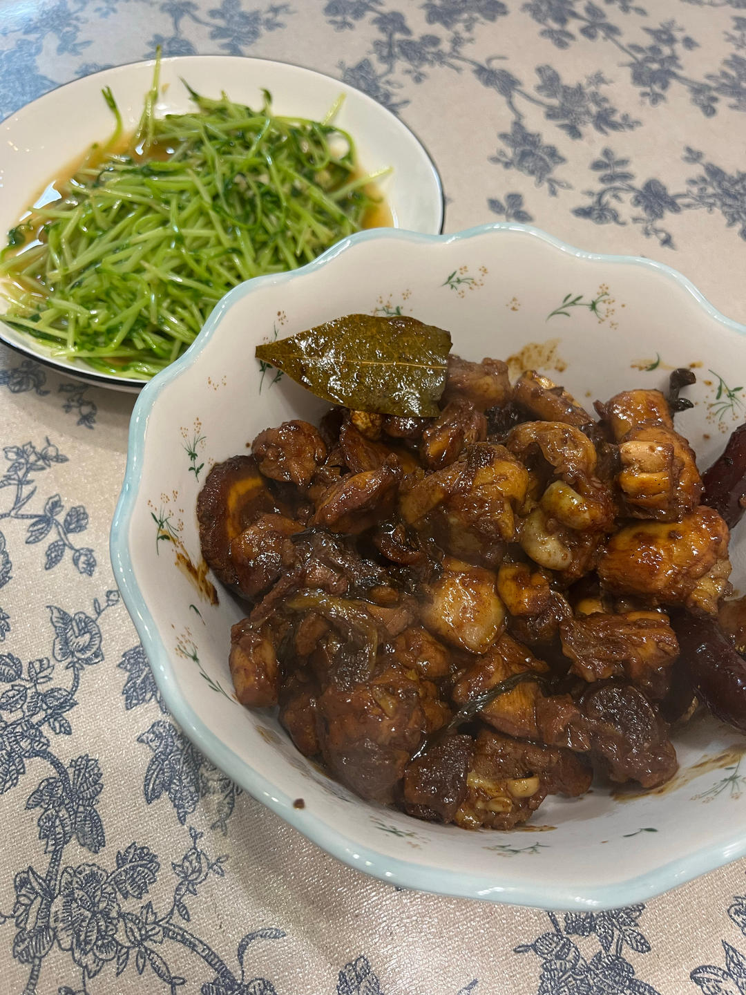 集麻、辣、鲜、香为一身的“重口味”鸡肉吃法——【麻辣鸡块】