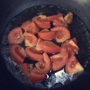 减油完美版番茄蛋汤的做法 步骤1