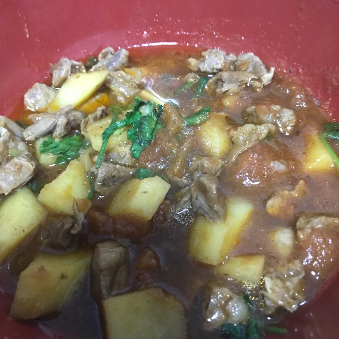 番茄土豆炖牛腩