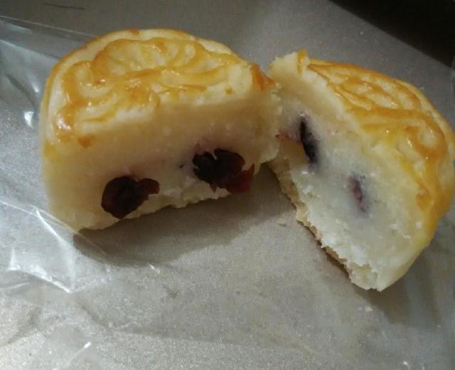 蔓越莓椰蓉月饼的做法
