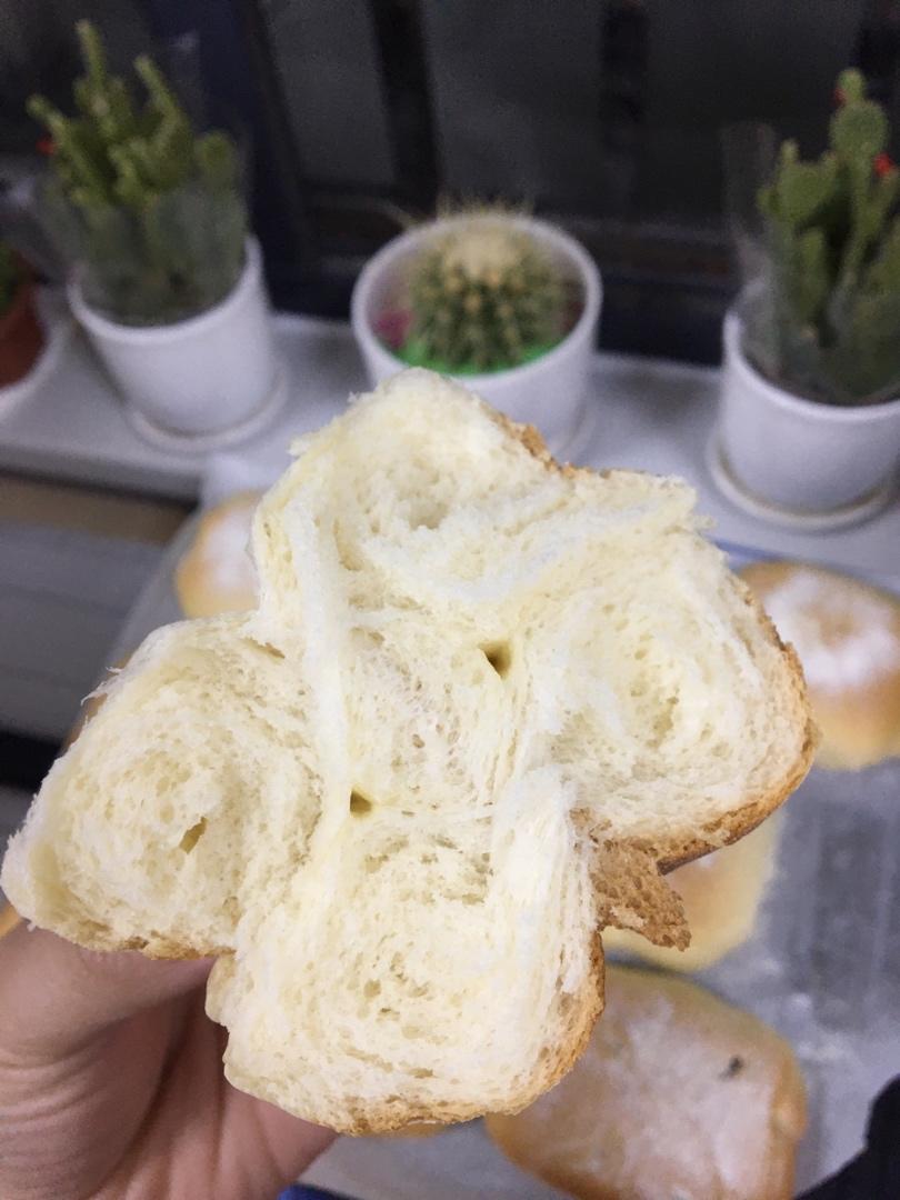 软到不知所措的牛奶卷