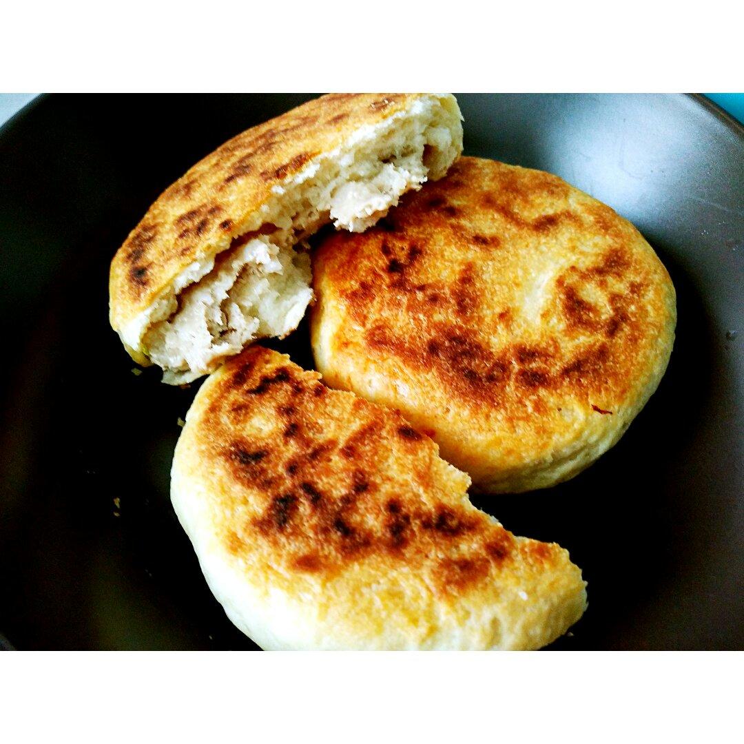 西瓜胖妹做的油酥肉火烧 pork pie