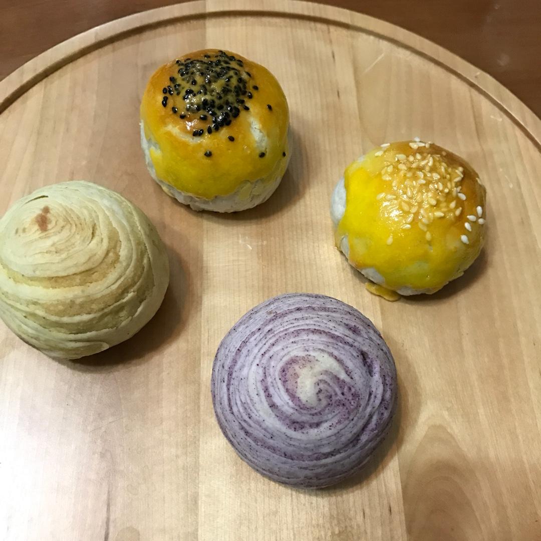 蛋黄酥~紫薯、抹茶、原味~花好月圆，中秋快乐~内附一次做六色蛋黄酥方法~
