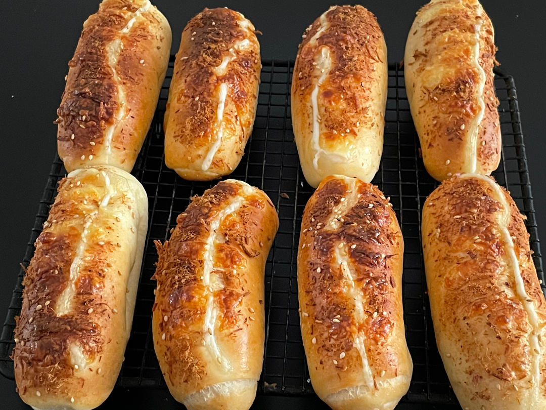 自用10年的台式万能面团新食谱来啦-肉松芝士条面包