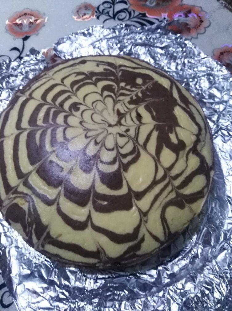 双色拉花戚风蛋糕