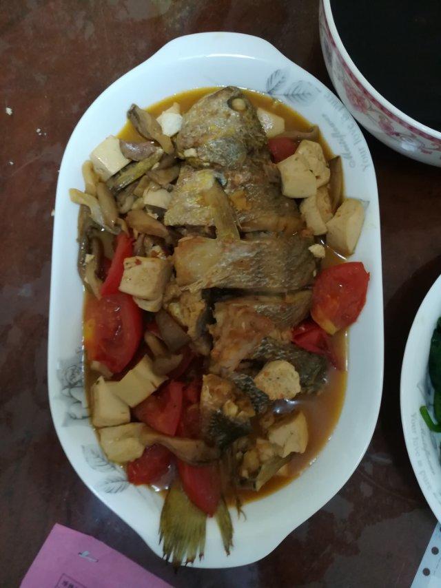 豆腐焖鱼