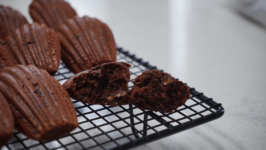 黑贝壳（威士忌黑巧克力玛德琳）