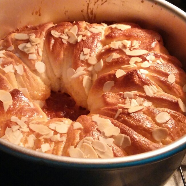 日式香浓炼乳面包