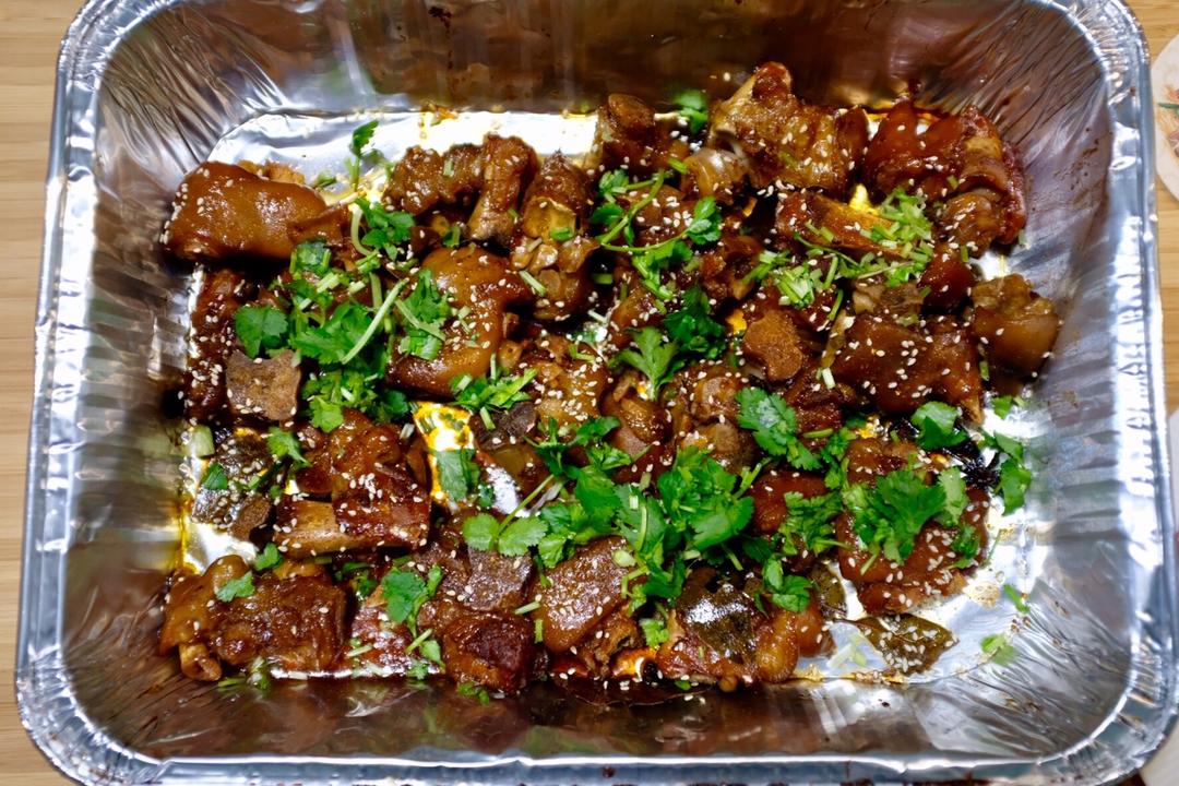 香酥烤猪蹄
