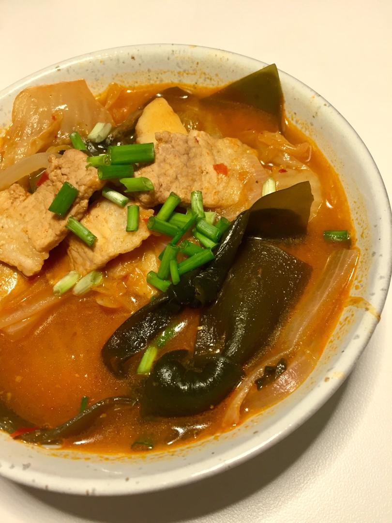 好吃到哭泣的泡菜豆腐汤