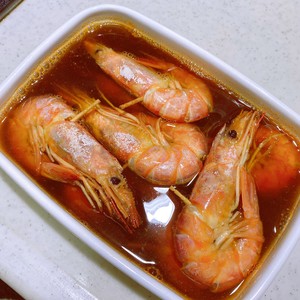 日本年饭御節料理的定番菜海老甘煮的做法步骤图 文美厨房 下厨房 日本年饭御節料理的定番菜海老甘煮的做法步骤图 文美厨房 下厨房