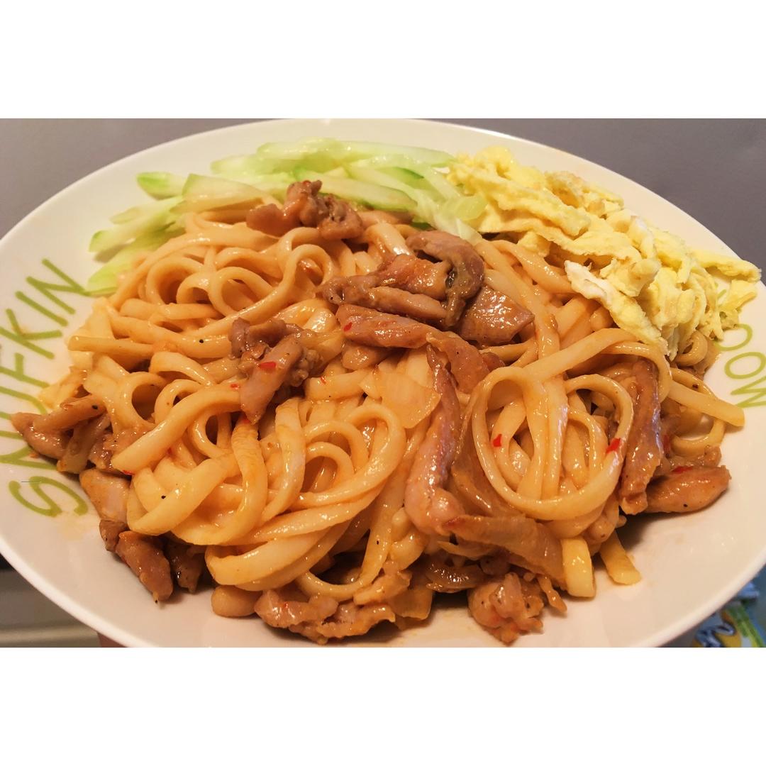 麻酱鸡肉面  Sesame paste Chicken Noodles
