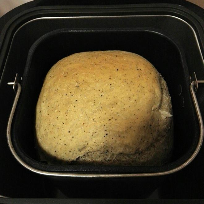 黑芝麻核桃燕麦吐司（面包机）的做法