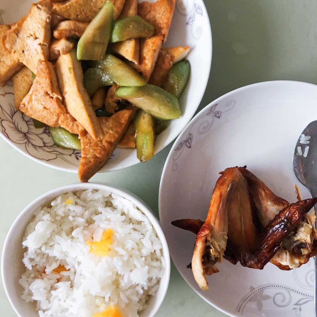 丝瓜烧豆腐