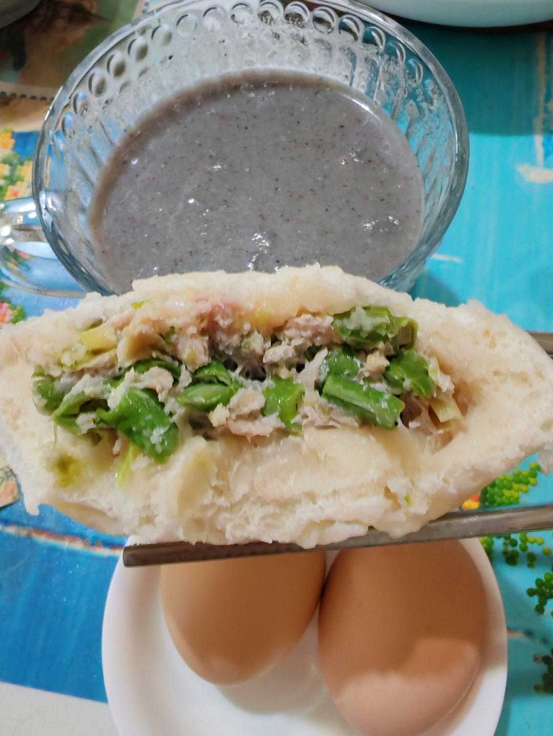 鲜肉豇豆包子