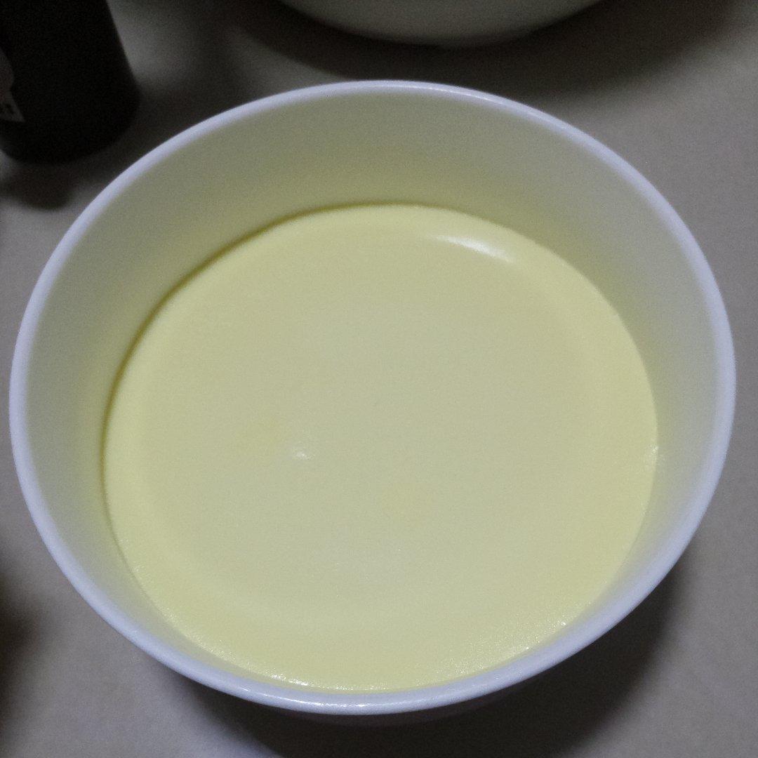 牛奶炖蛋