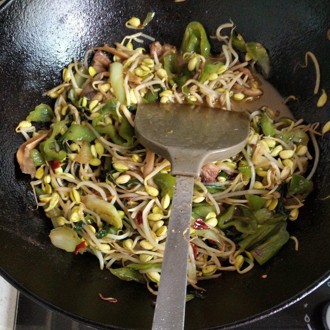 豆芽炒肉丝