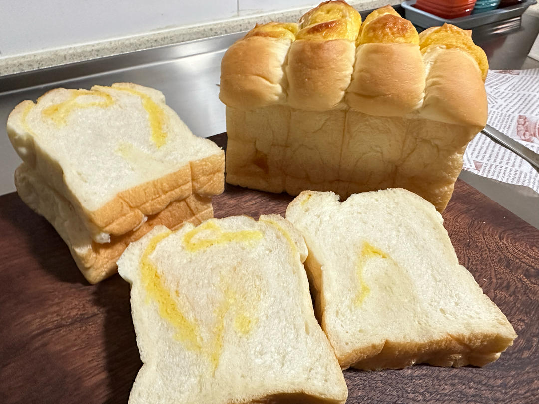 豆乳奶酥小吐司