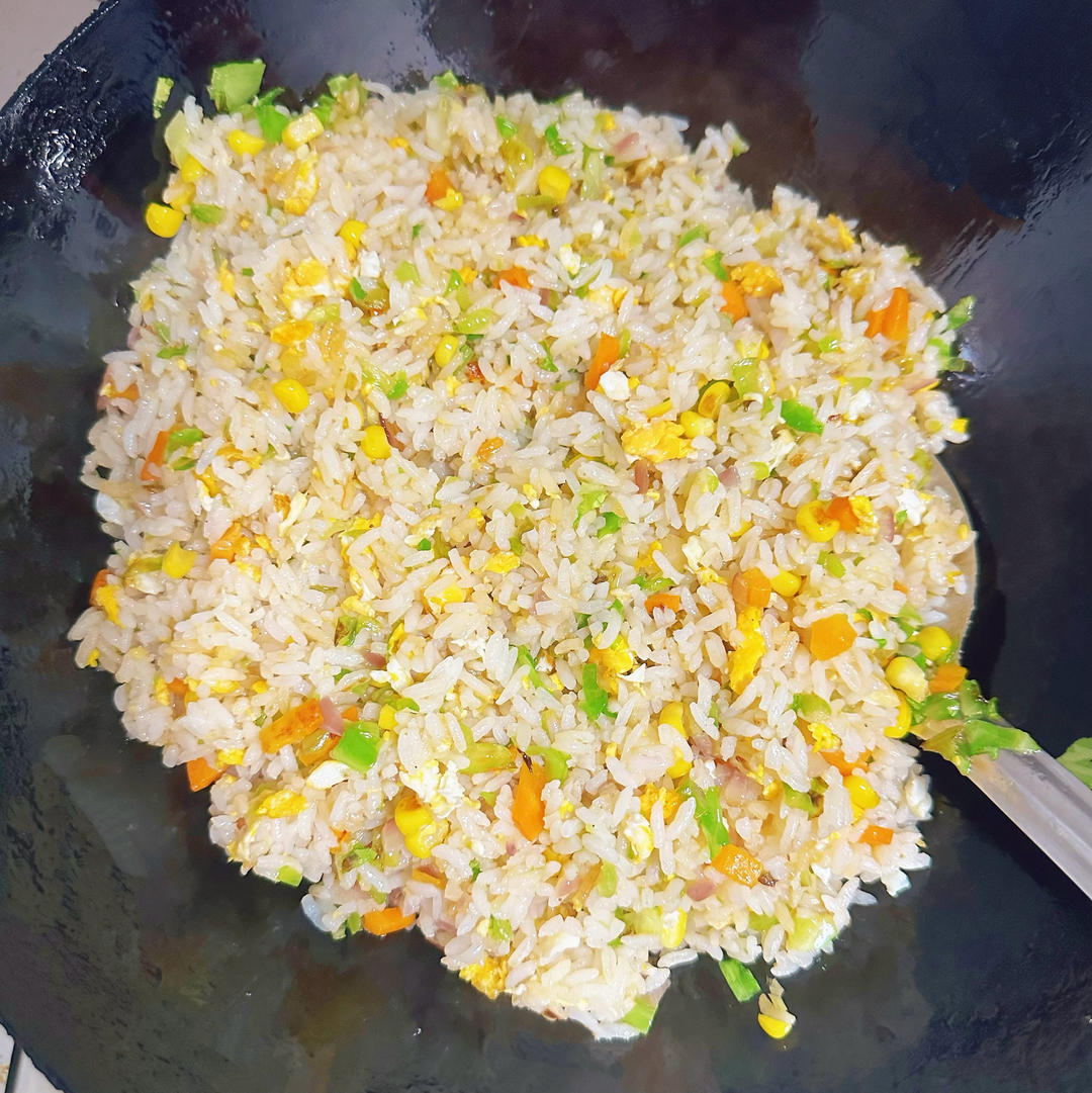 🔥蔬菜鸡蛋炒米饭，好吃不腻、营养美味拉满✌️😋