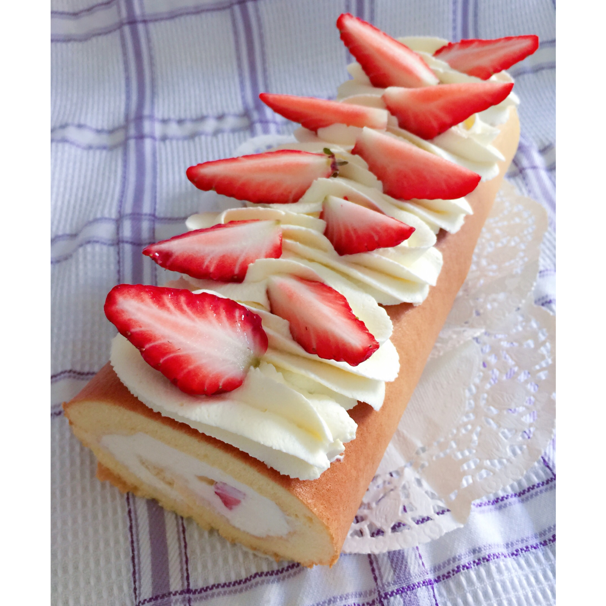 草莓奶油卷/O卷/小山卷