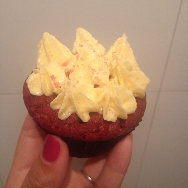 红丝绒杯子蛋糕