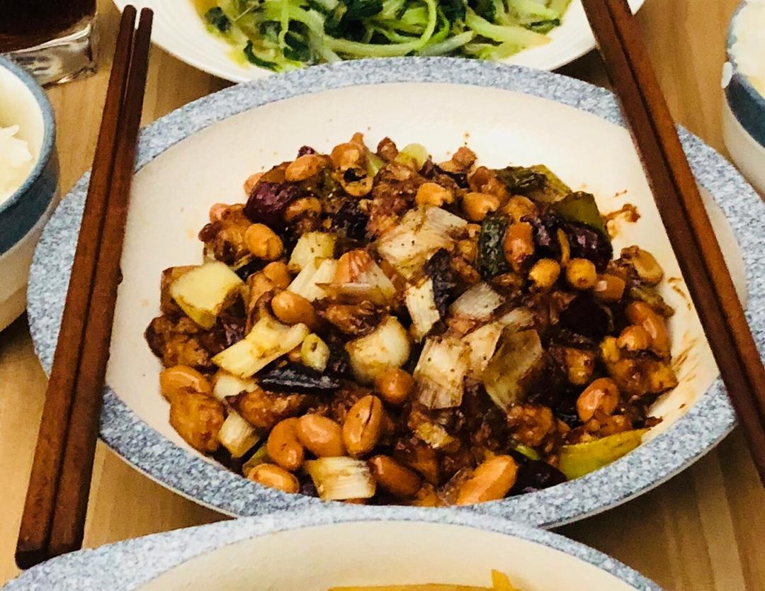 宫保鸡丁！最正宗最讲究的做法！