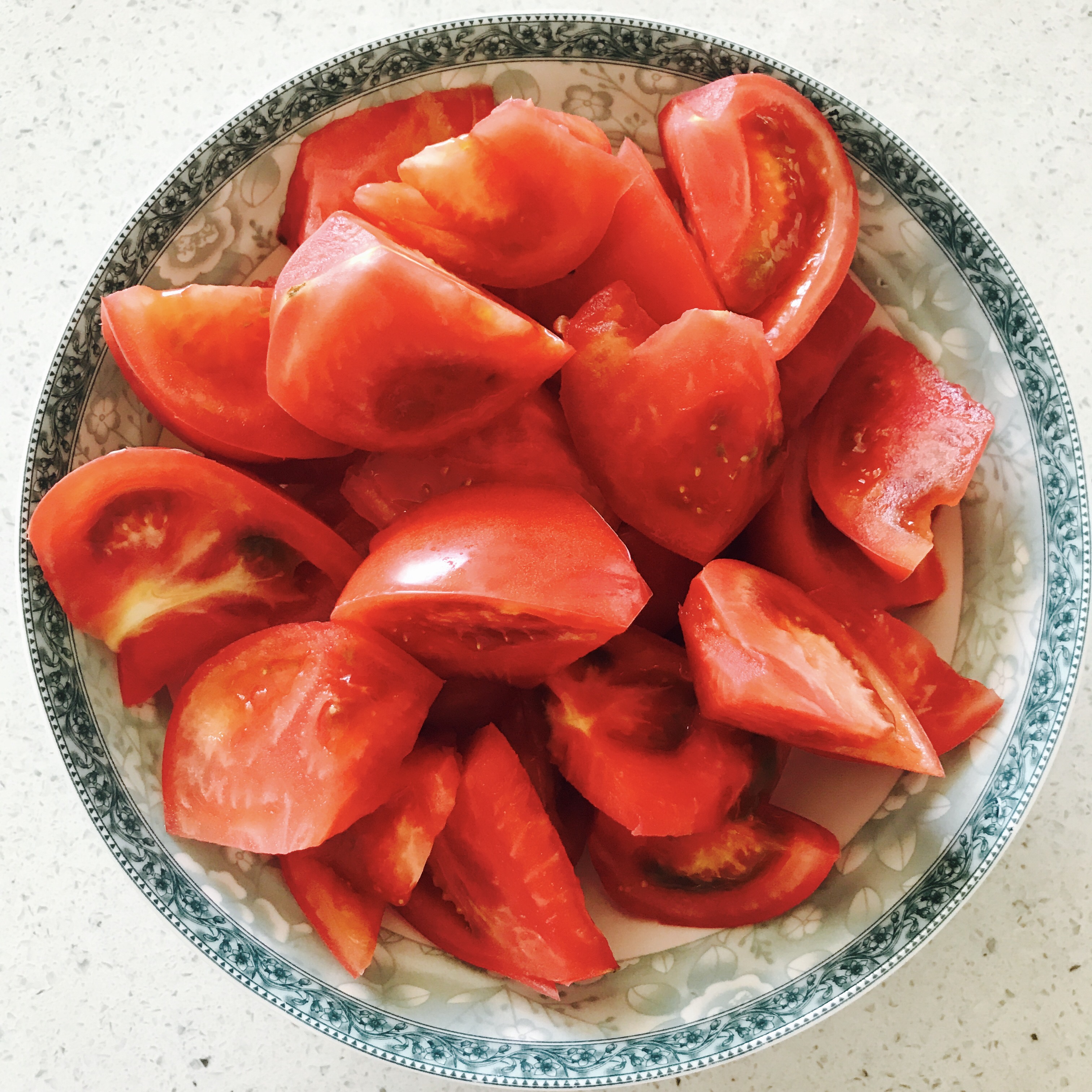 西红柿炒香菇的做法 步骤1