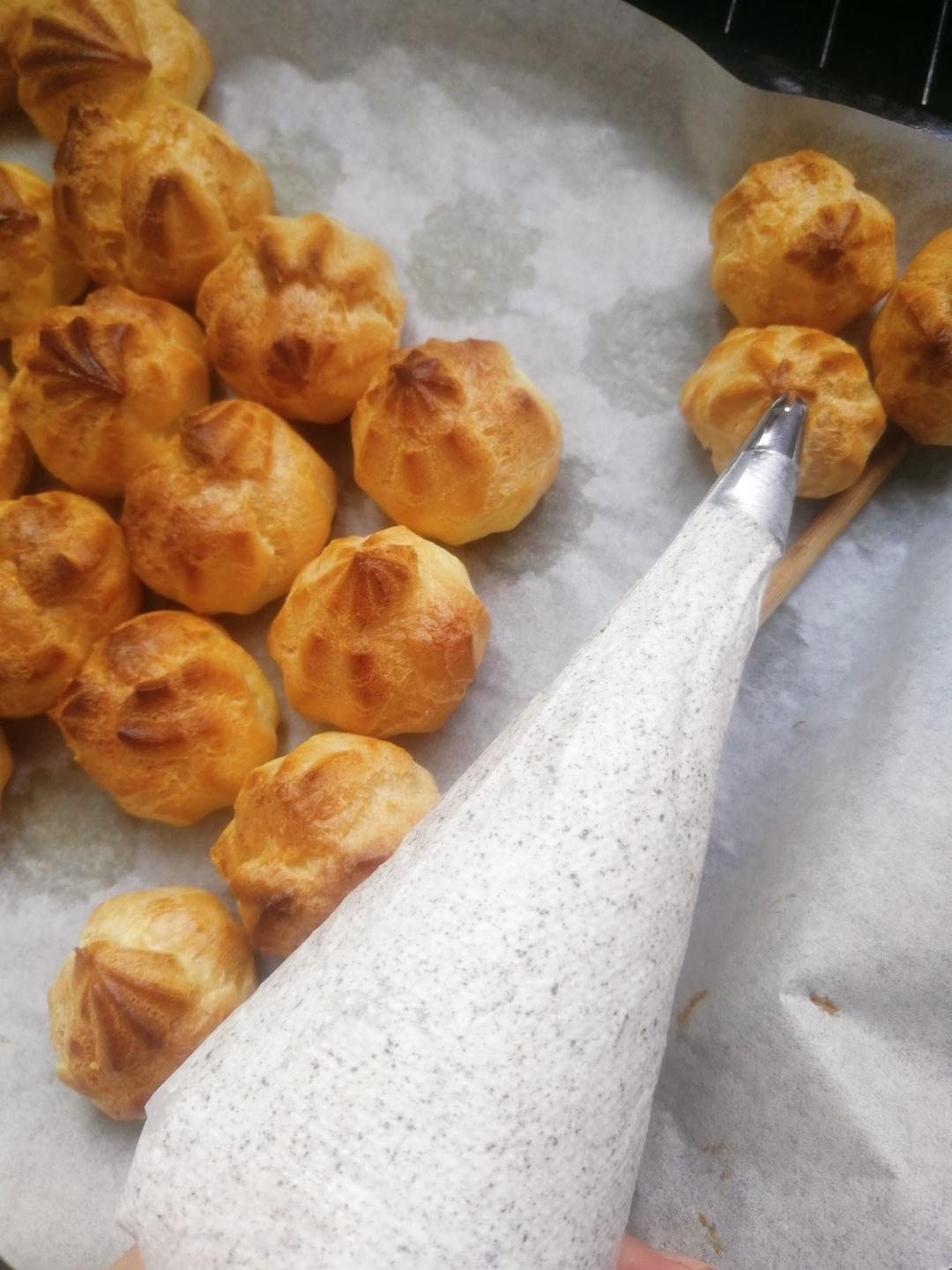 简单易成功的奶油小泡芙做法