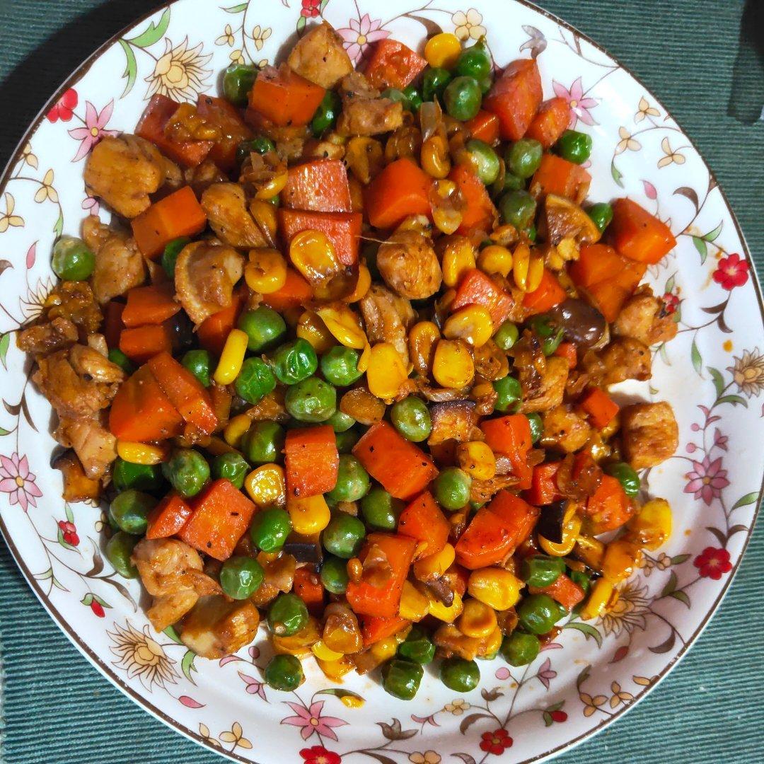 减脂餐！鸡胸肉炒三丁