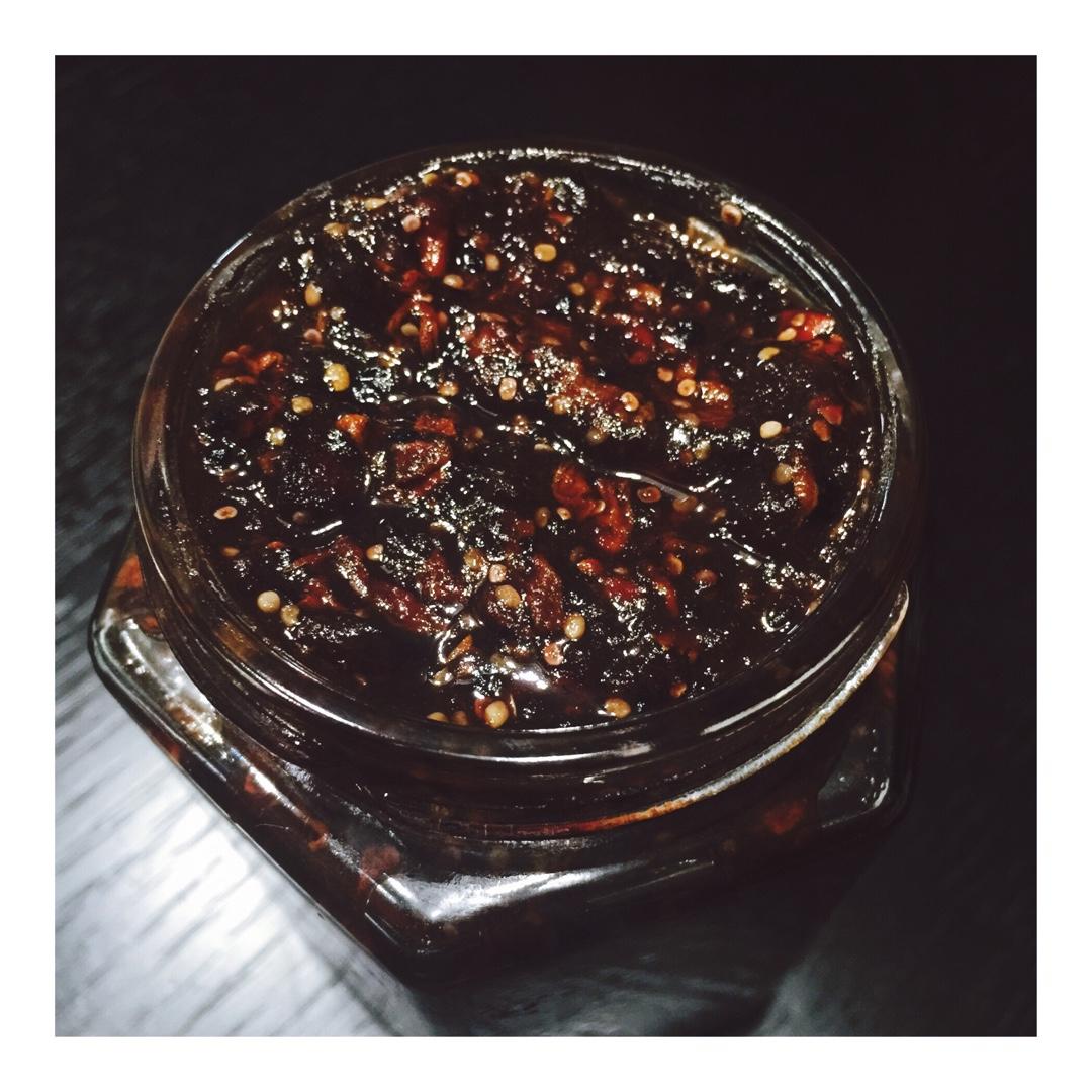 滋补肝肾去黑眼圈的桑葚枸杞膏