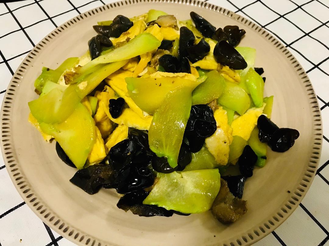 素炒佛手瓜-营养丰富、鲜嫩清甜