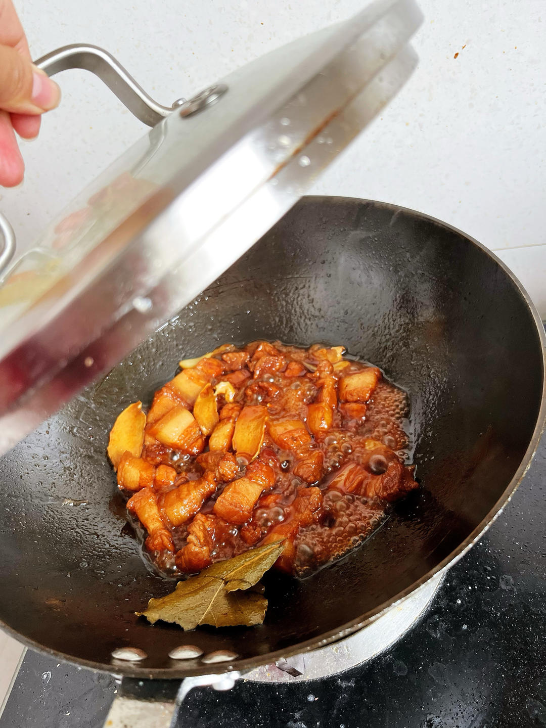 不焯水不放油的家常红烧肉