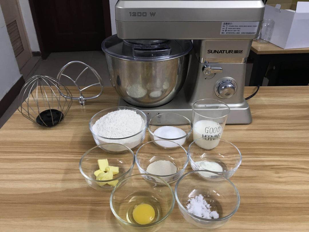 纯奶手撕吐司的做法 步骤1